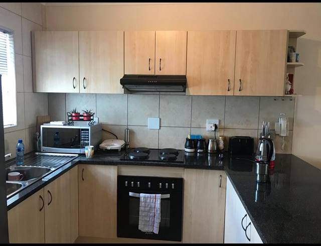 2 BEDROOM APARTMENT FOR SALE IN VREDEKLOOF EAST